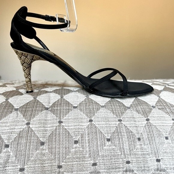 Casadei‎ Black Sandals w/ Ankle Strap & Rattan Bamboo Look Heels Women Sz US 4.5 - Picture 3 of 15
